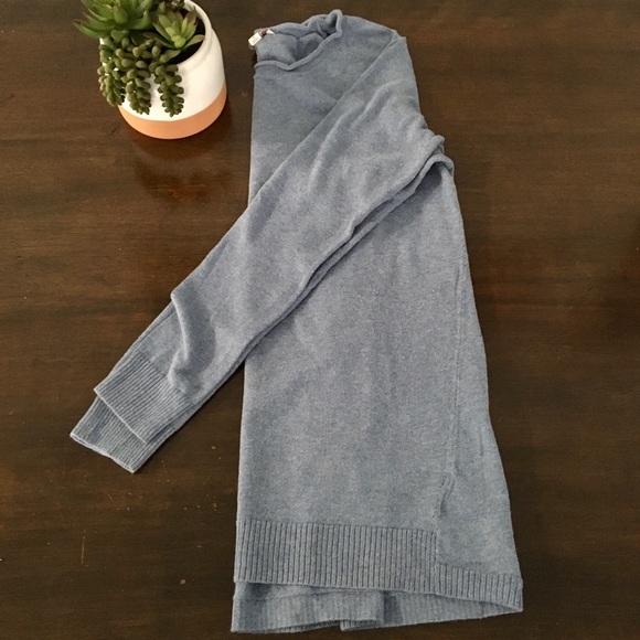 Gap Blue Sweater- size XS - Picture 2 of 7